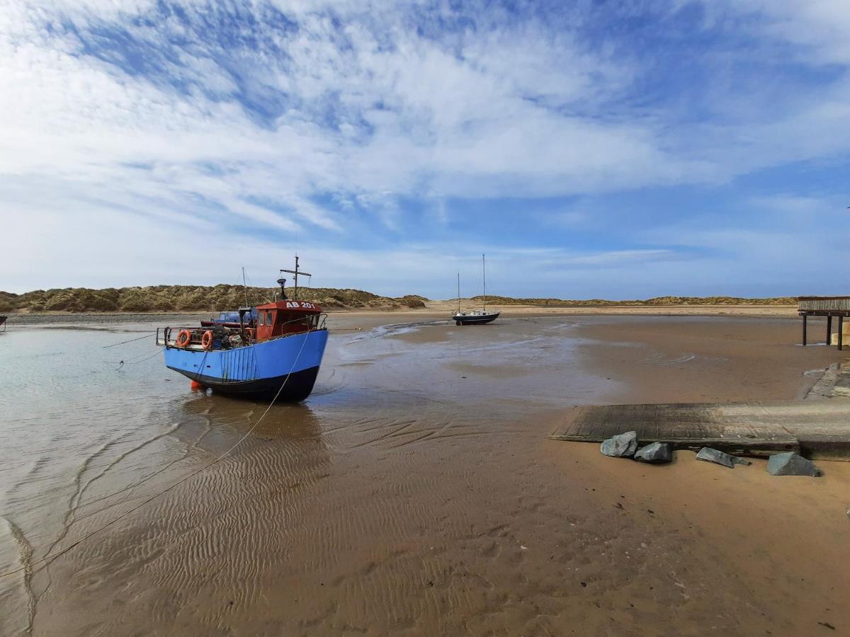 Sapphire Barmouth
