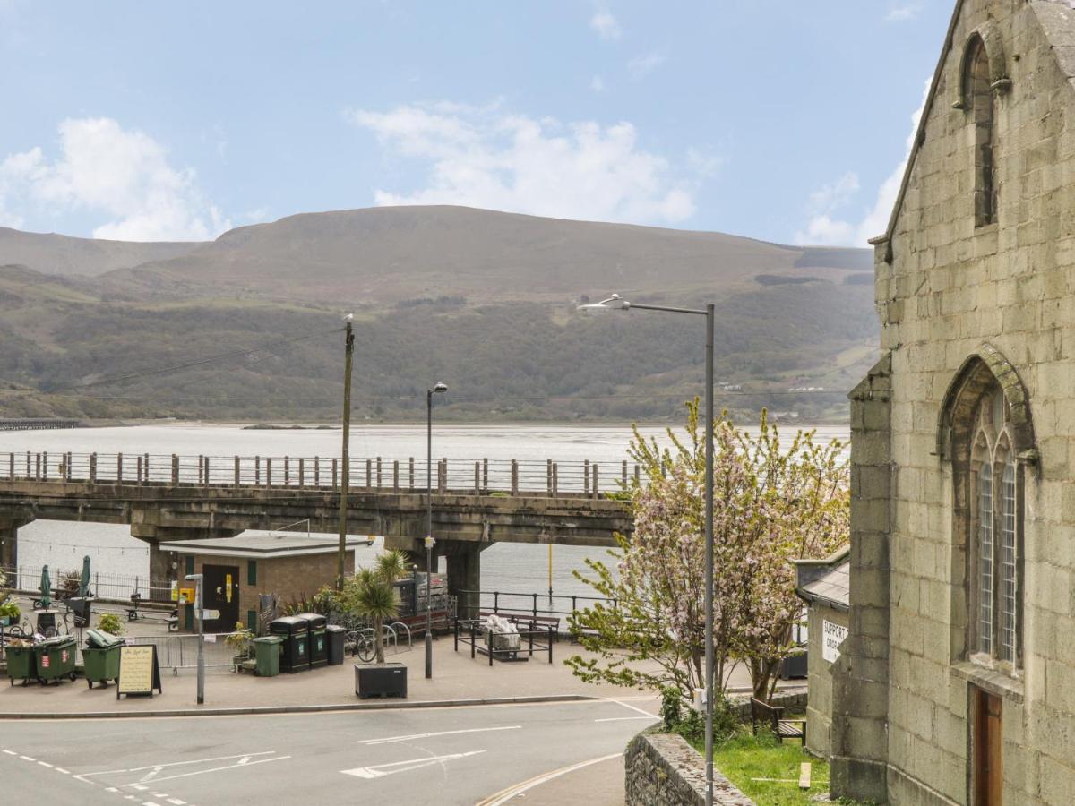 Sapphire * Barmouth